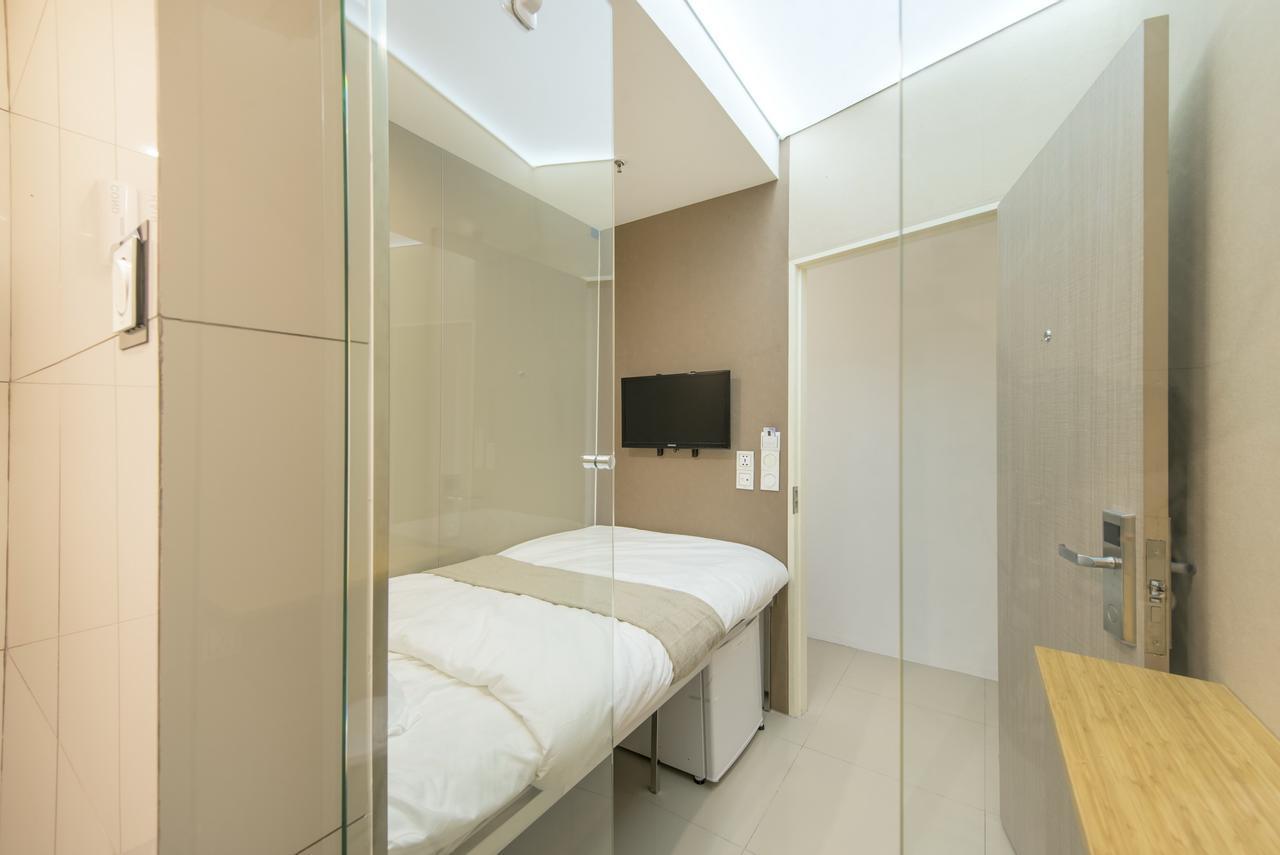 Hi Capsule Pattaya (Adults Only) Pansiyon Dış mekan fotoğraf