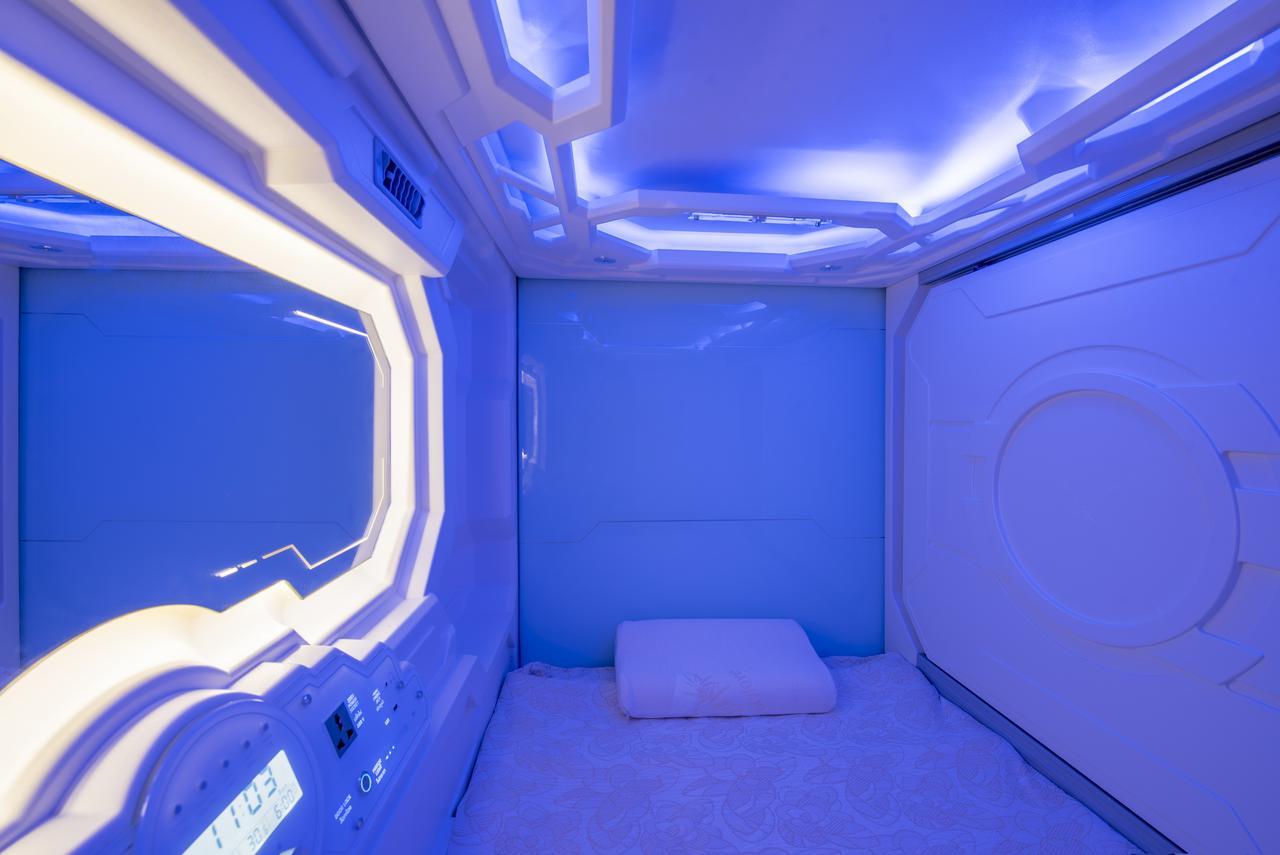 Hi Capsule Pattaya (Adults Only) Pansiyon Dış mekan fotoğraf